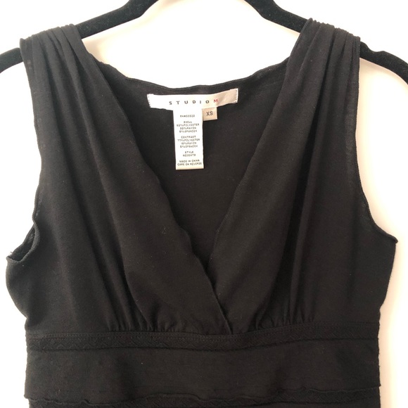 Studio M by Max Studio Sleeveless V-Neck Top - Picture 3 of 9